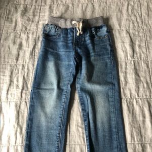 GapKids Pull-on jeans with soft cotton waist sz 4
